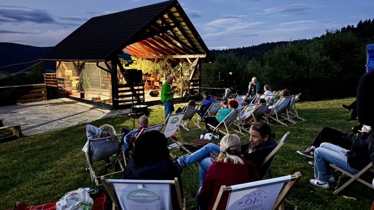 Festiwal jedyny w swoim rodzaju, bo prowadzący nas do Sadów