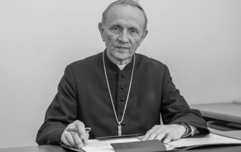 Zmarł biskup Władysław Bobowski. Pochodził z Sądecczyzny