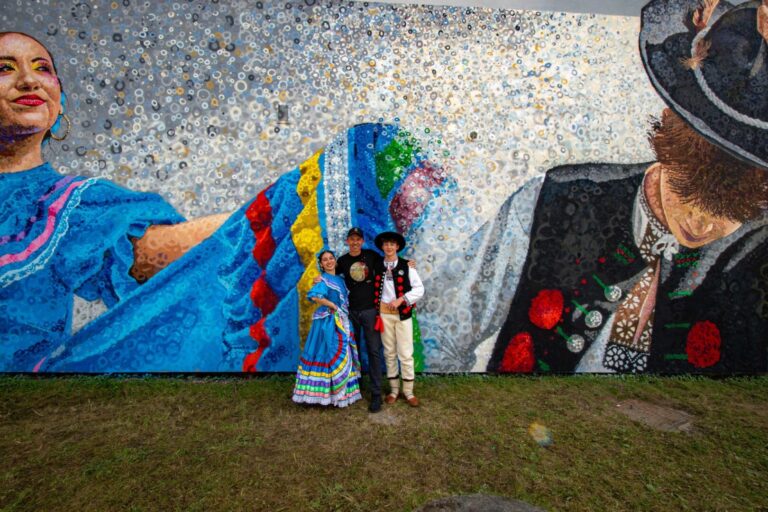 ,,Jest to dla mnie historyczny moment i bardzo ważny w mojej twórczości”. Mgr Mors stworzył w Wiśle wyjątkowy mural