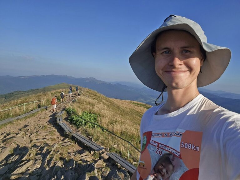 Zrobił to! Bartłomiej przeszedł ponad 500 km dla Zosi. W weekend koncert pełen dobra!