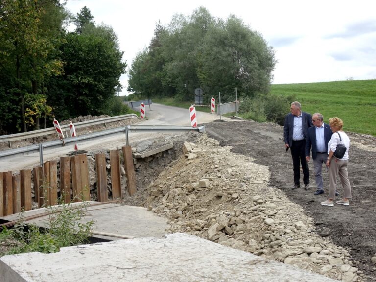 Trwa stabilizacja osuwiska we Florynce. Prace pochłoną ponad 2 mln zł
