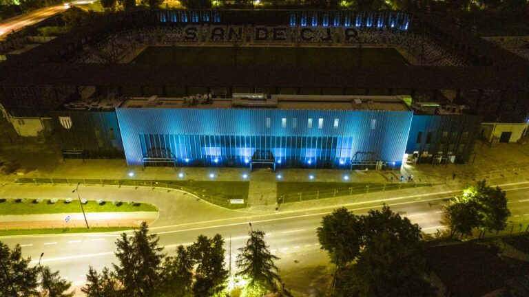 Sandecja sprzedaje wejściówki. Będzie komplet na trybunach?