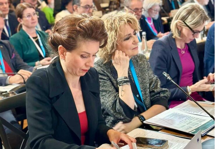 Szefowa Komitetu Regionów: KE musi wydawać więcej na obronność i politykę klimatyczną
