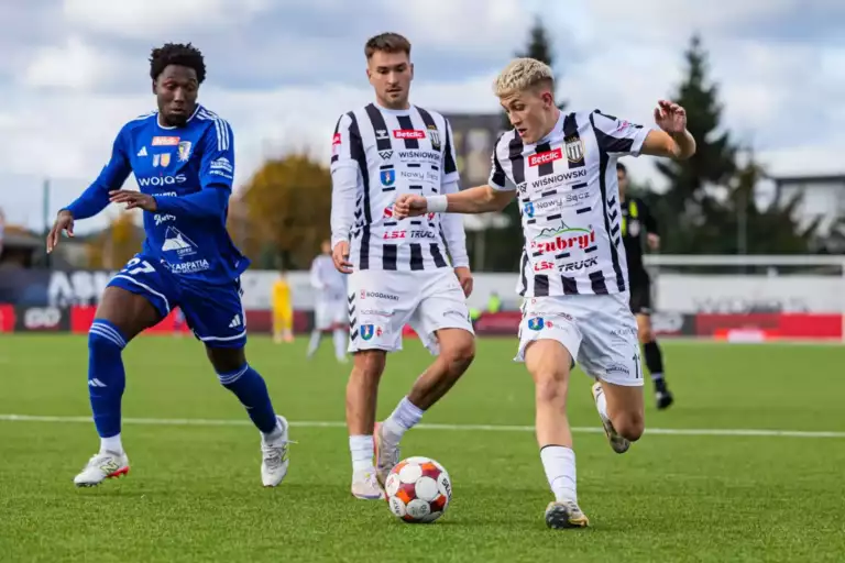 „Mieliśmy sporo strat. Byliśmy za mało przy piłce” – Sandecja grała w Nowym Targu