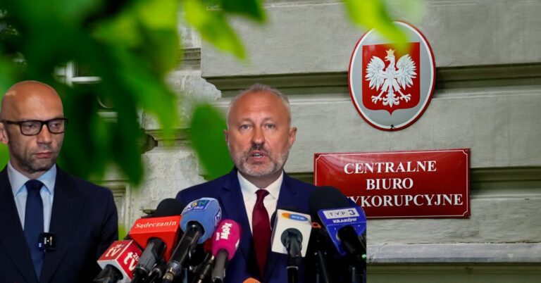 Nowy Sącz: Europejska Prokuratura zawiesiła prezydenta miasta, zastępcę i jednego z urzędników