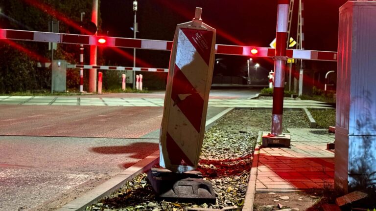 Chodnik powstaje od pięciu miesięcy… a końca nie widać