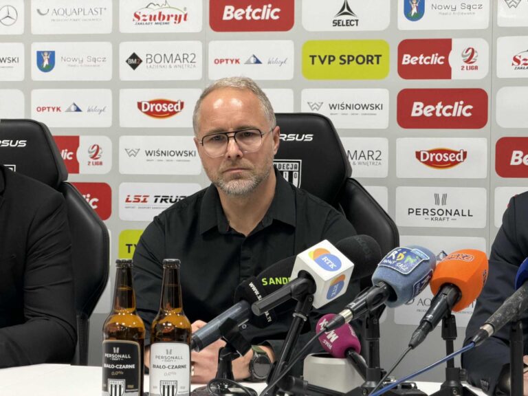 Sandecja ma nowego trenera. Drużynę przejął Rafał Smalec