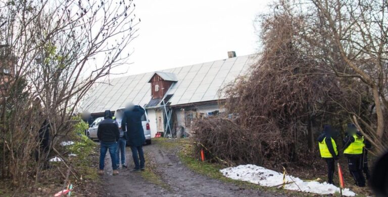 Tragedia w Ropie. Zastrzelona seniorka. Zatrzymano 92-letniego brata