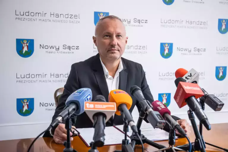 Nowy Sącz w dobie kryzysu? Ludomir Handzel ostrzega mieszkańców