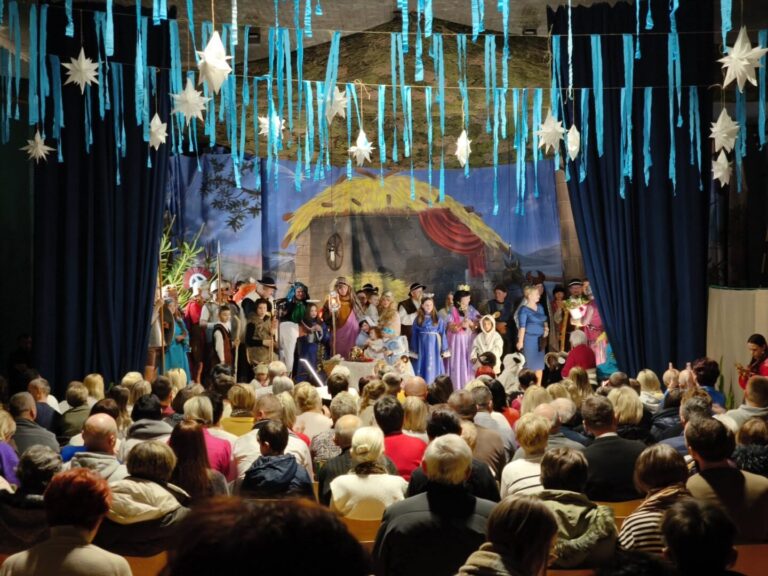 To Misterium Bożego Narodzenia przyciągnęło tłumy