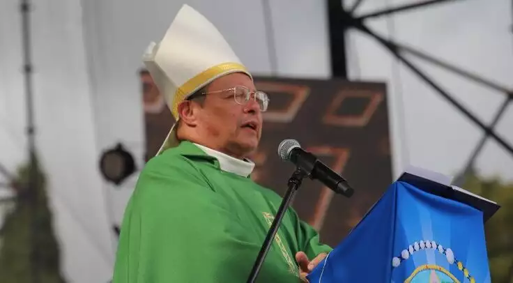 Kard. Ryś reklamuje suplementy? Archidiecezja zabrała głos