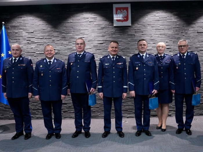 Uroczyste powierzenie obowiązków służbowych – awanse w sądeckiej komendzie