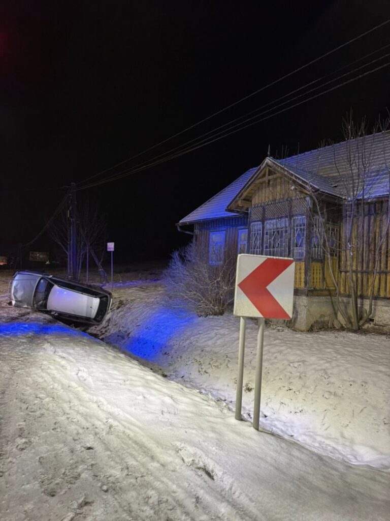 DK75. Wypadł z drogi i uderzył w betonowy przepust
