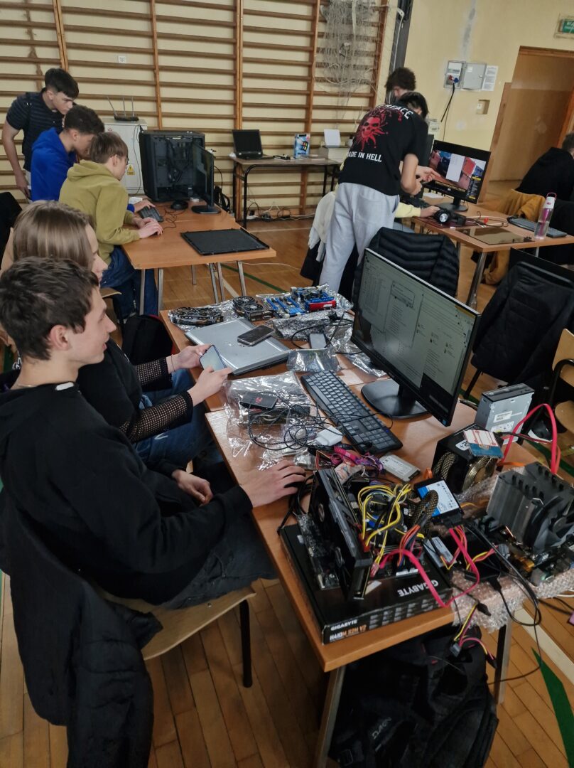 Zespół Szkół Elektryczno Mechanicznych ZSEM OC CUP 3