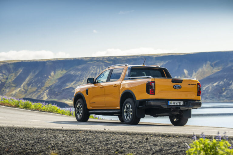 Napędy PHEV w samochodach dostawczych Ford Pro – unikalna propozycja na polskim rynku