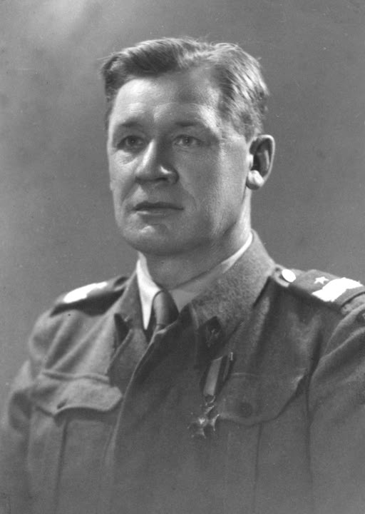 ,,Człowiek, który całe życie oddał służbie Ojczyźnie”. Gen. bryg. Józef Giza wraca do domu