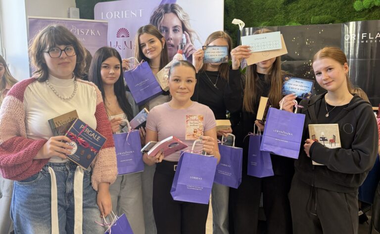 Książki, kawa i… odrobina SPA. Biblioteka w Nowym Sączu zaskoczyła czytelników