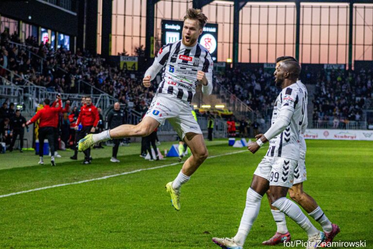 Rycerze Wiosny w natarciu. Sandecja znów bezlitosna [FOTO]