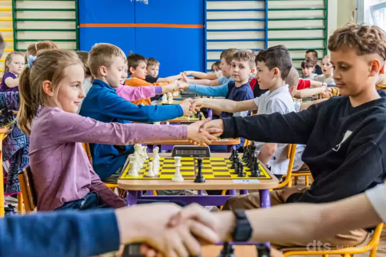 Mali mistrzowie czwarty raz zmierzą się w królewskiej grze