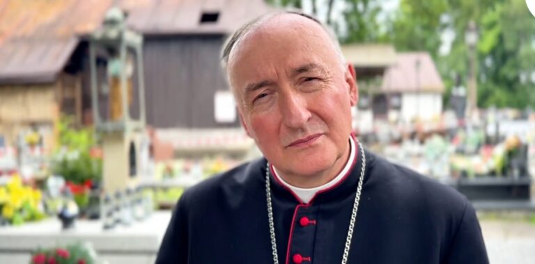 Biskup Skworc i ofiara księdza kolejnymi świadkami w procesie biskupa Jeża