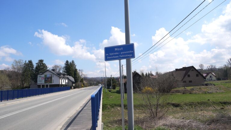 Most na potoku Łubinka oficjalnie ma swojego patrona