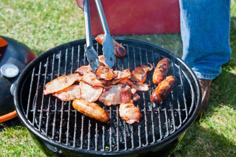 Katolicy w diecezji tarnowskiej jednak z mięsnym grillem 1 maja