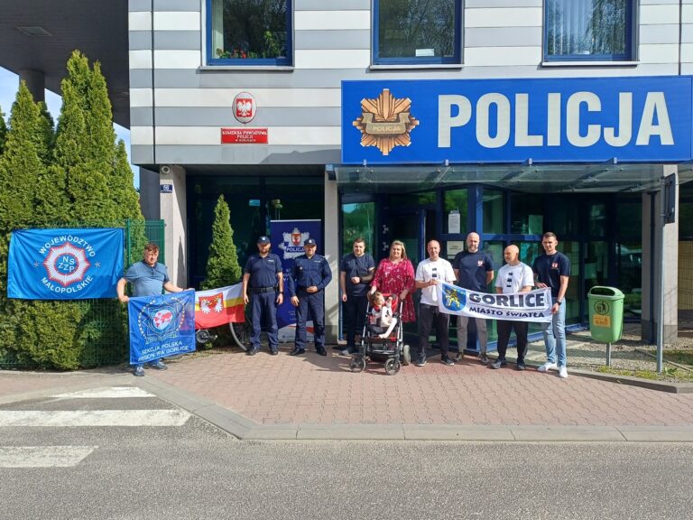 750 km w 6 dni. Gorliccy policjanci „kręcą” dla Milenki