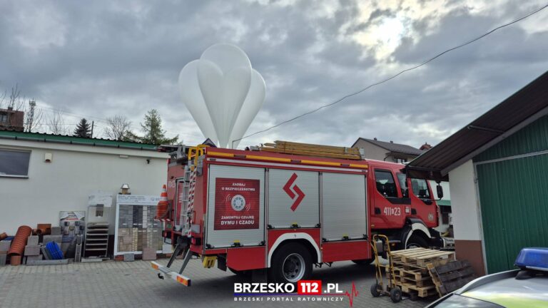 Balony z podejrzanymi paczkami w Iwkowej. Wszystko wskazuje na przemyt