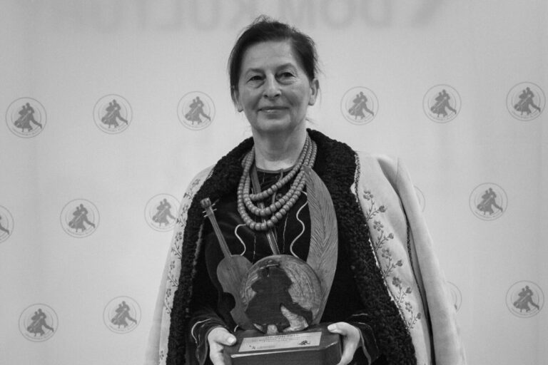 ,,Jeszcze kiedyś wspólnie zaśpiewamy o naszych pięknych górach”. Zmarła Elżbieta Curzydło