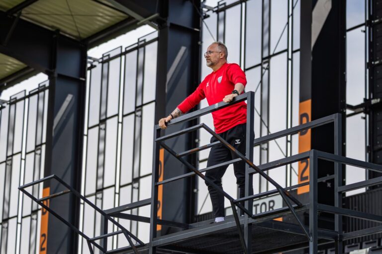 Stabilizacja przy Kilińskiego. Rafał Smalec przedłużył kontrakt