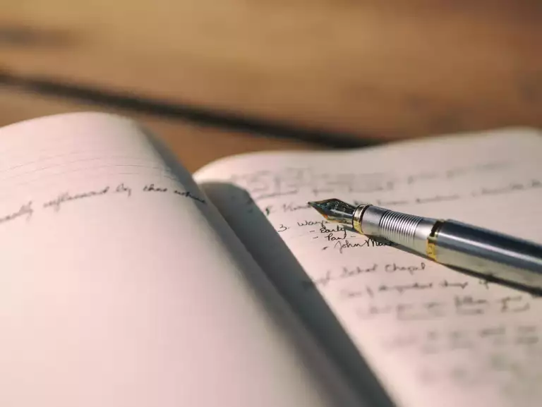 Pozwól się odkryć! Zgłoś swoją pracę do Konkursu Literackiego ,,Pióro Splotu”