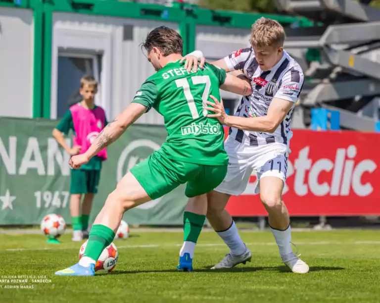 Bitwa o awans trwa. Sandecja utrzymuje swój cel w zasięgu