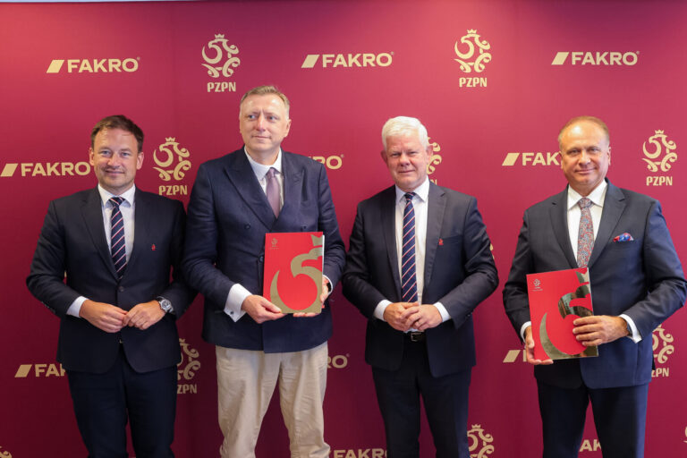 FAKRO przedłuża współpracę z Polskim Związkiem Piłki Nożnej