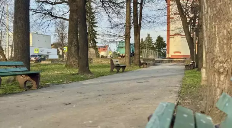 Koniec marzeń o prezencie dla Nowego Sącza? Park wart 319 tysięcy w rękach tajemniczego nabywcy