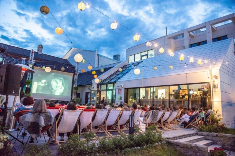 Marzysz o własnej kawiarni? Poprowadź Frida Art Café w Starym Sączu