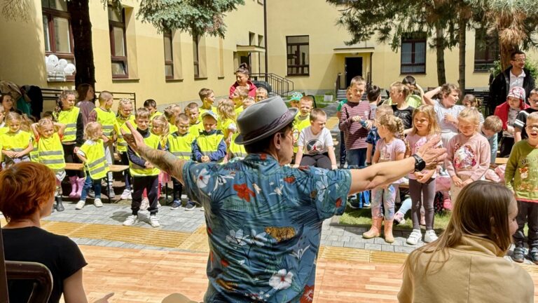 Magiczna arena cyrkowa w bibliotece. Za nami wyjątkowy Rodzinny Piknik Czytelniczy
