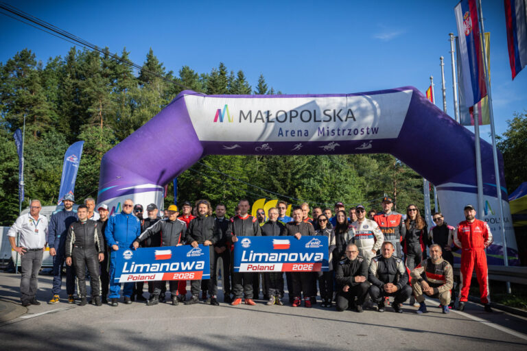 Deszcz, dachowanie i tylko jeden podjazd. Sebastian Stec wygrał sobotnią rundę GSMP w Limanowej