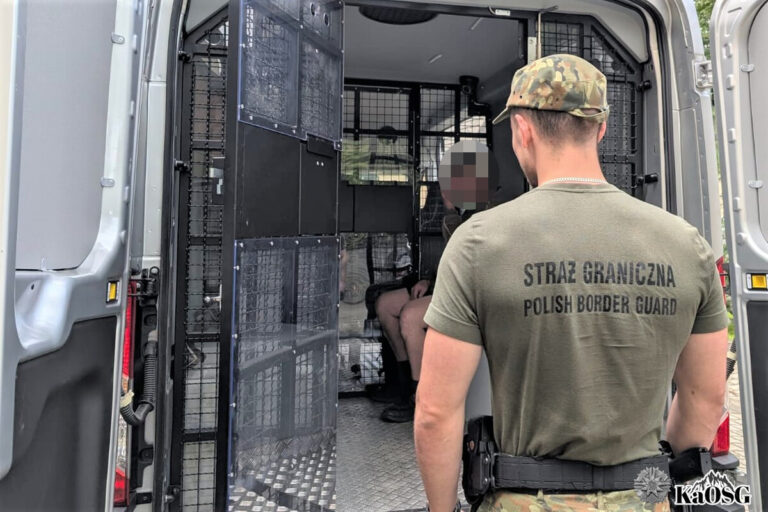 Miał ponad trzy promile, powodował awantury. Przez 7 lat nie wjedzie do Polski