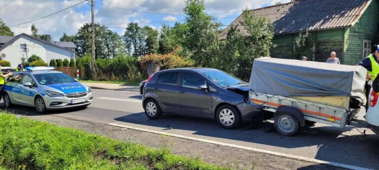 Barcice Dolne. Kolizja dwóch samochodów