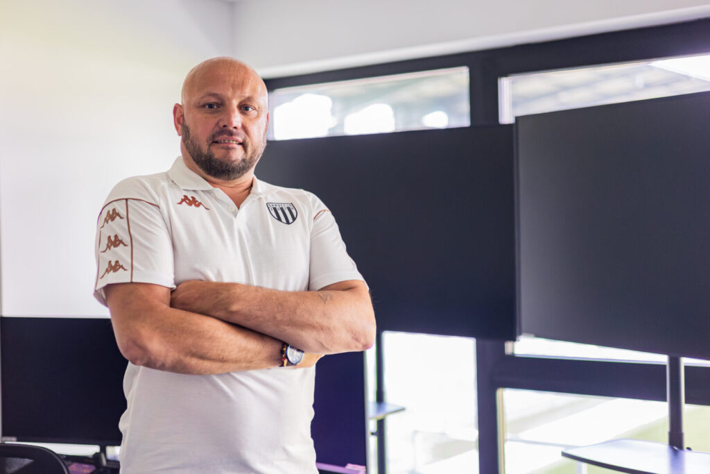 Lucjan Rusek: dialog z kibicami to fundament bezpieczeństwa na stadionie