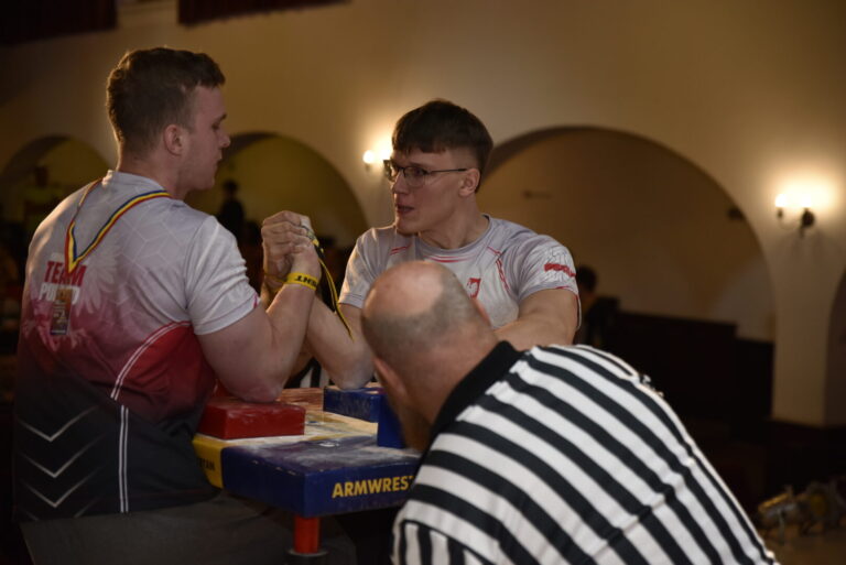 Michał Tomasiak: „Armwrestling to nie tylko siła – kluczowa jest technika”
