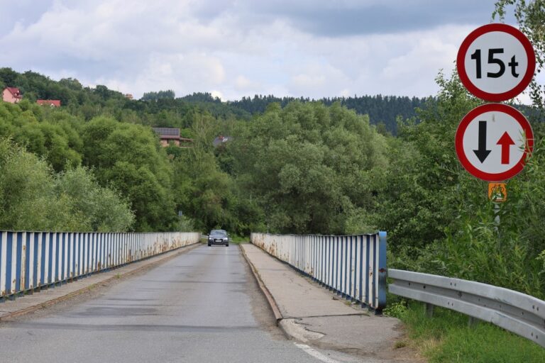 ,,To będzie obiekt na miarę XXI wieku”. Rusza budowa mostu łączącego Jazowsko z Obidzą